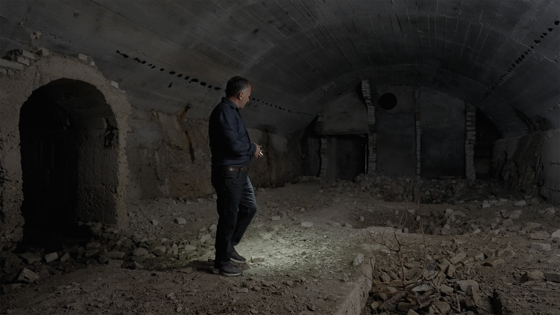 L'antre des dictateurs S1E3 - 1920x1080.jpg