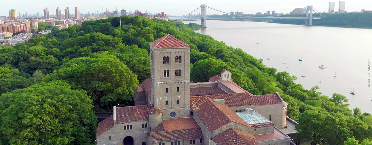 vue aérienne des Cloisters à Manhattan